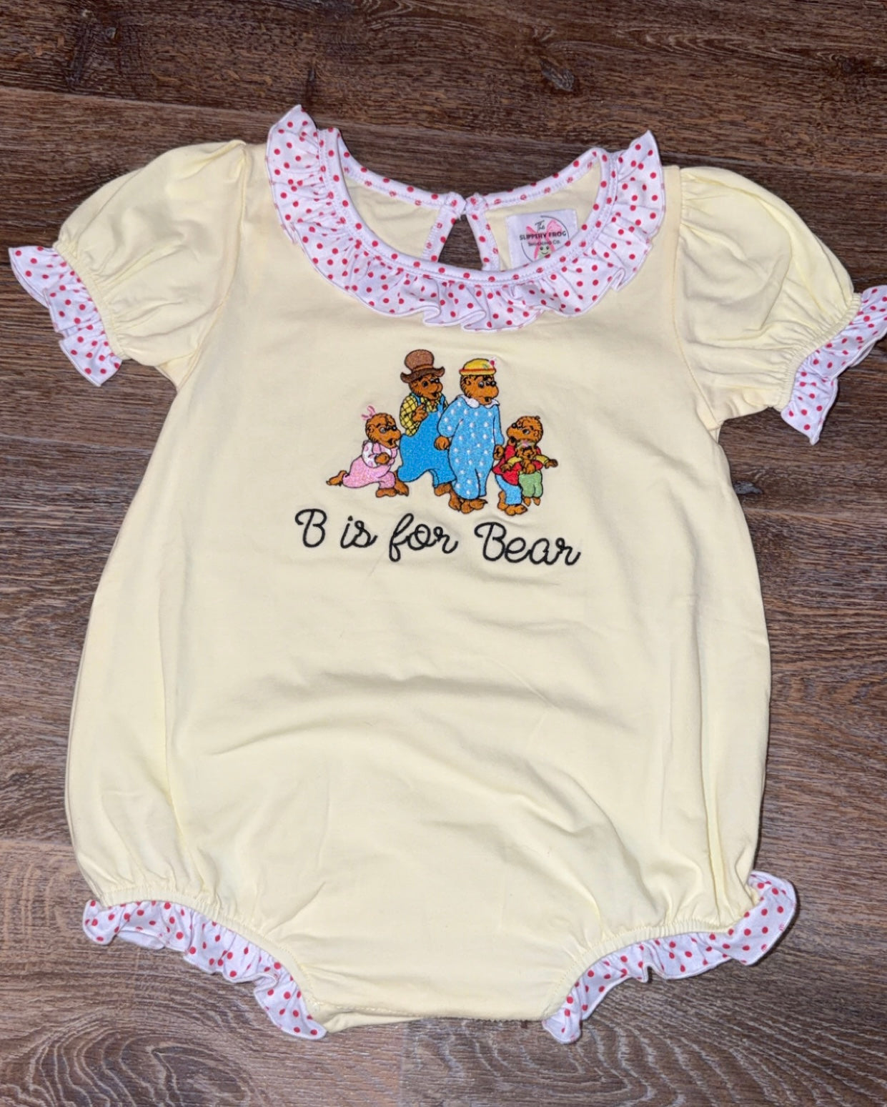 B is for bear girl bubble